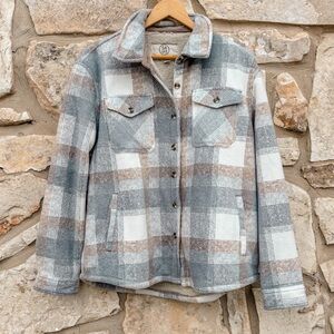 Sage Collective Plaid Plush Shirt Jacket size medium